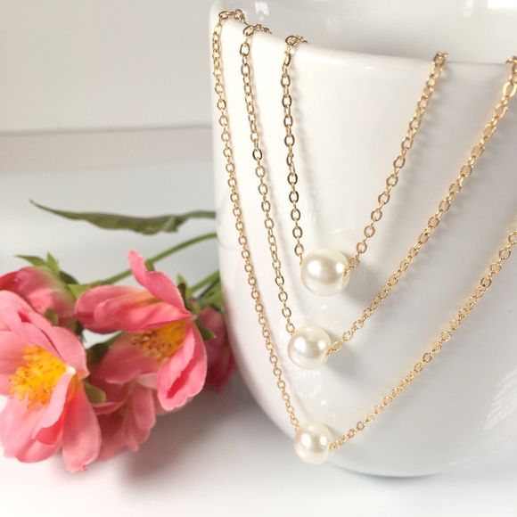 Pearl Layered Choker Necklace - Picture 2 of 3